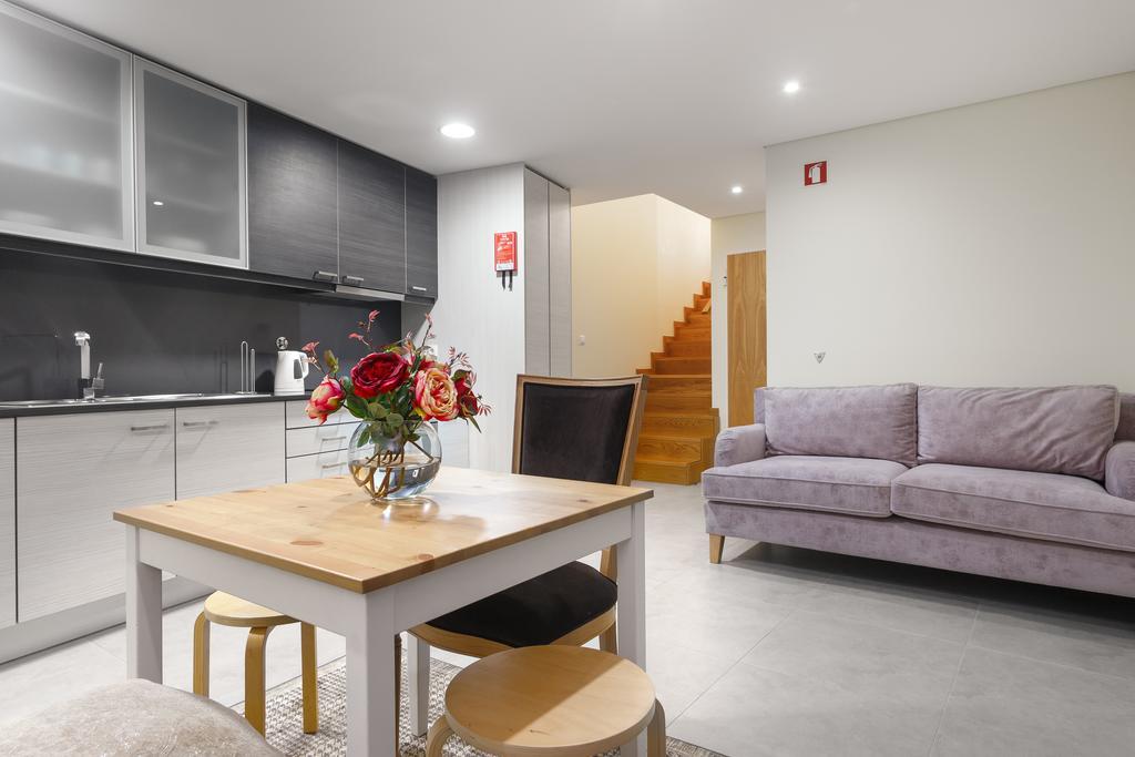 Chateau Apartments Порту Номер фото